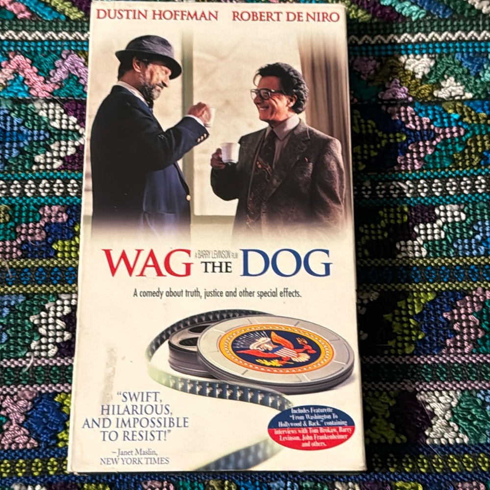 Wag the Dog VHS 📼 movie cult classic, political drama, comedy, conspiracy, rare